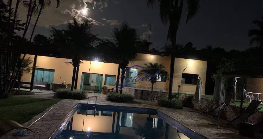 Casa com 3 dormitórios 1 suite à venda, 439 m²  Chácara Vista Alegre - Cotia/SP