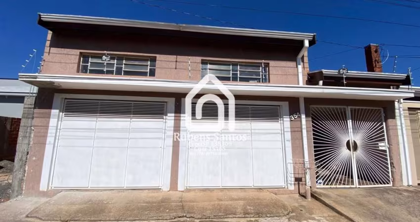 Casa para Venda em Mogi Guaçu, Jd. Itacolomy, 3 dormitórios, 1 suíte, 2 banheiros, 4 vagas