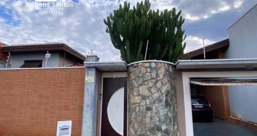 Casa para Venda em Mogi Guaçu, Jd. Serra Dourada, 2 dormitórios, 1 suíte, 2 banheiros, 2 vagas