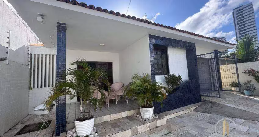 Casa com 3 dormitórios à venda, 179 m² por R$ 950.000,00 - Manaíra - João Pessoa/PB