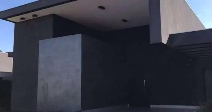 CASA TERREA EM CONDOMÍNIO