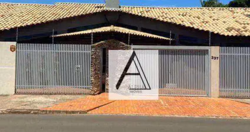 CASA AMPLA COM MEZANINO