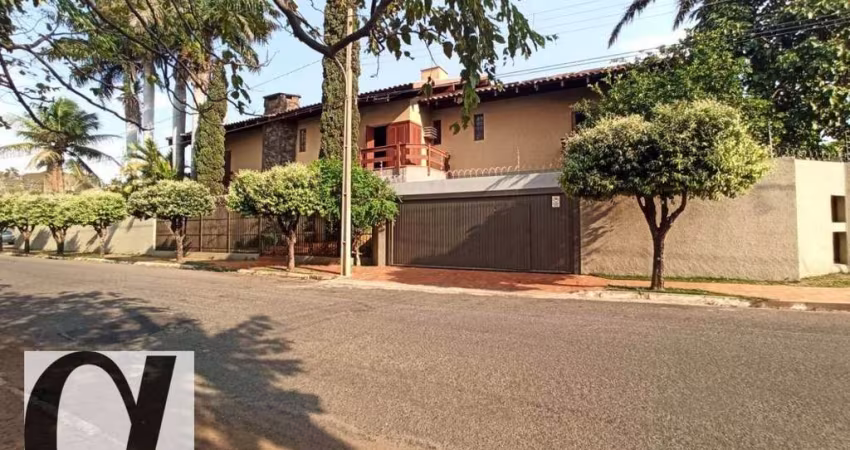 SOBRADO DE ESQUINA COM POTENCIAL COMERCIAL