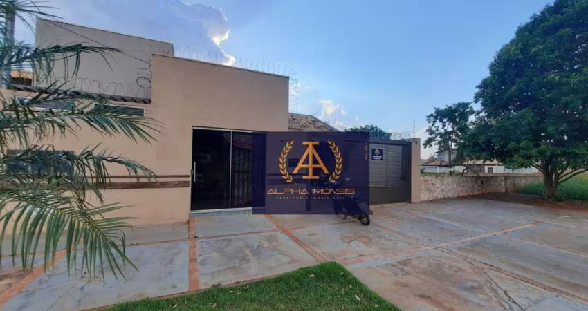 CASA COM PISCINA E PONTO COMERCIAL