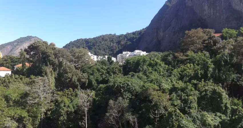 Maravilhosa oportunidade morar/investir (55m² no iptu)  aceita airbnb (vista floresta), play, bicicletário, bosque, garagem p/ alugar (paz e segurança)