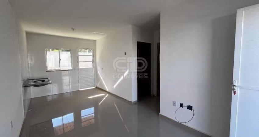 Casa á Venda com 2 quartos sendo 1 suíte, no Condomínio Athenas