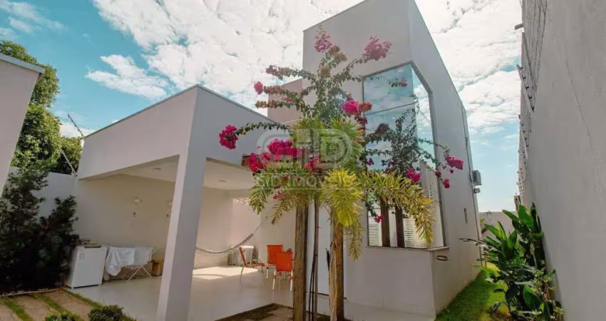 Sobrado á venda com 2 quartos no bairro Jardim Santa Amália