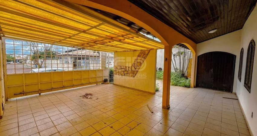 Casa à venda de 3 quartos 2 Suítes no Jardim Shangri-lá