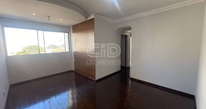 Apartamento com 3 quartos no cond. Michel Angelo