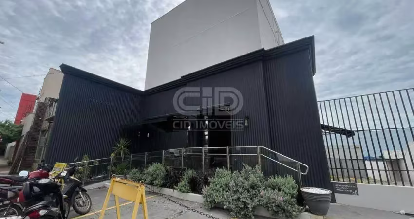 Prédio comercial com aproximadamente 300m² no Centro Sul