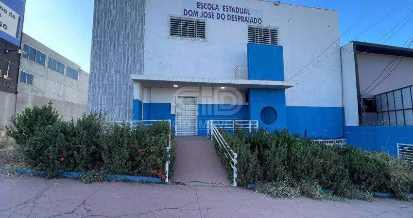 Prédio Comercial com 14 salas e 548m² no bairro Alvorada
