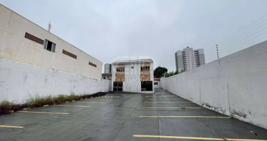 Casa comercial no bairro Consil