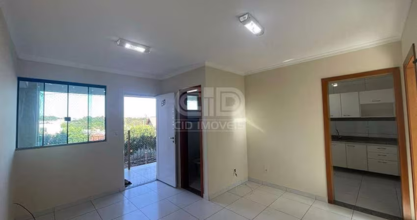 Apartamento com dois quartos no Residencial JK