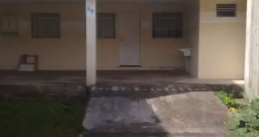 Casa com 1 quarto à venda no Sítio Cercado, Curitiba 
