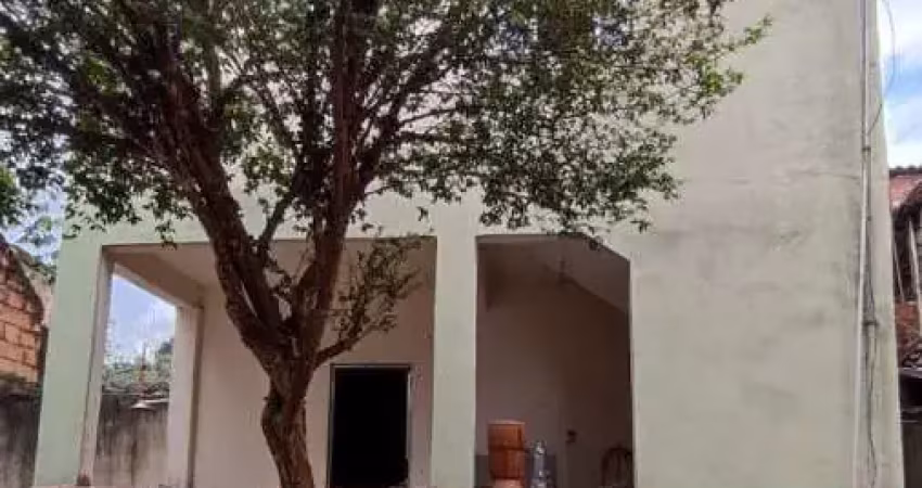 Casa Padrão para Venda em Mantiquira Duque de Caxias-RJ