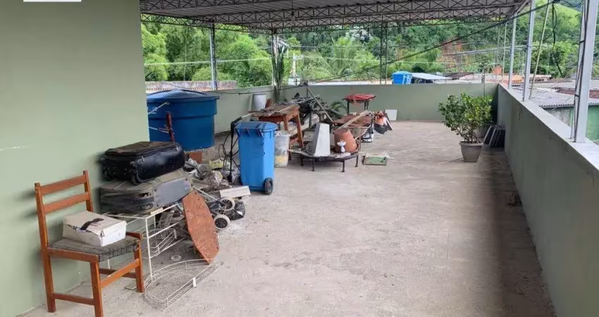 Casa Triplex para Venda em Parque Xerém Duque de Caxias-RJ