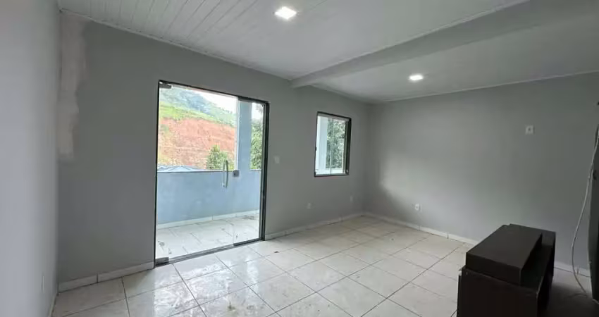 Casa com 1 quarto para alugar na Rua Mário Barbosa, Mantiquira, Duque de Caxias