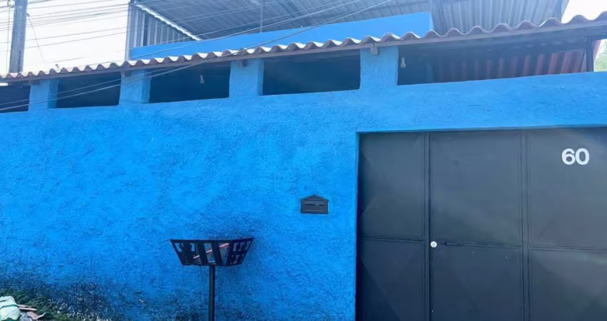 Casa com garagem financiada pelo banco em Maria Helena.