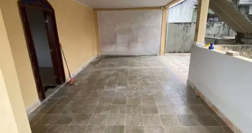 Casa com 3 quartos para alugar na Rua João Gonçalves Pereira, Mantiquira, Duque de Caxias