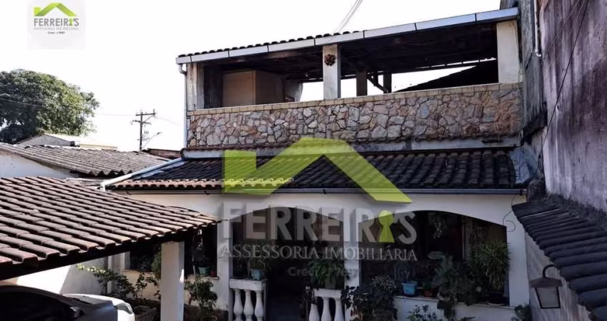 Casa linda com garagem, 2 quartos e quintal