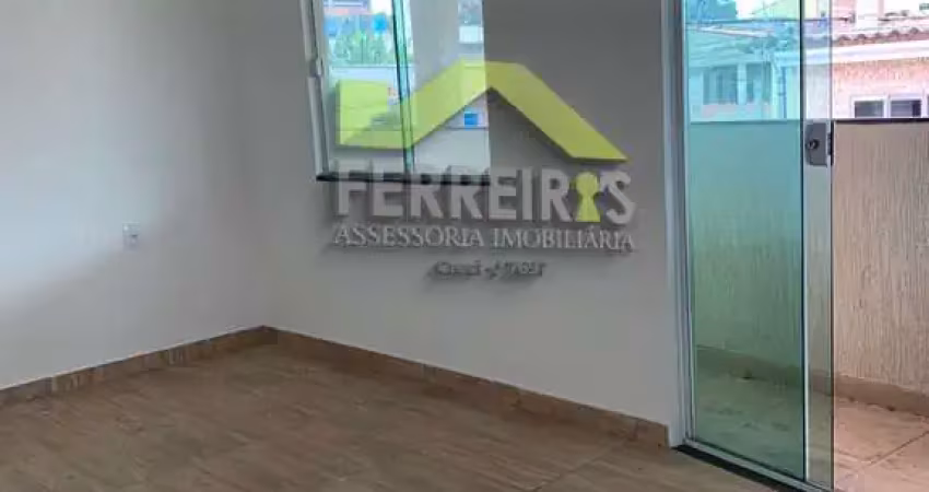 Lindo apartamento com 2 quartos e garagem Chácara Arcampo