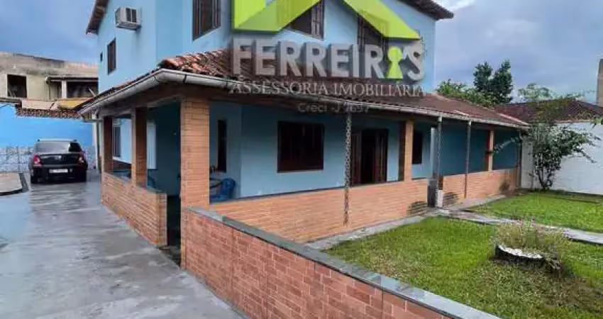COD.1540 Linda casa de dois andares e 600 metros de terreno disponível para venda!