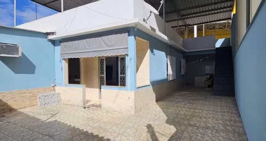 Oportunidade de casa atras do DOM atacadista