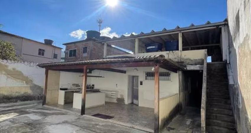 Casa no Centro de Santa Cruz da Serra rua do CNA