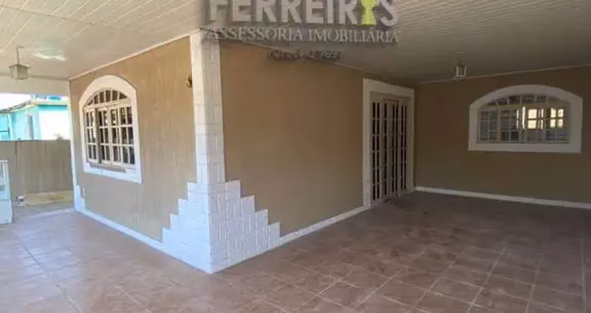 Casa com 1 quarto para alugar na Travessa Bragantino, Xerém, Duque de Caxias