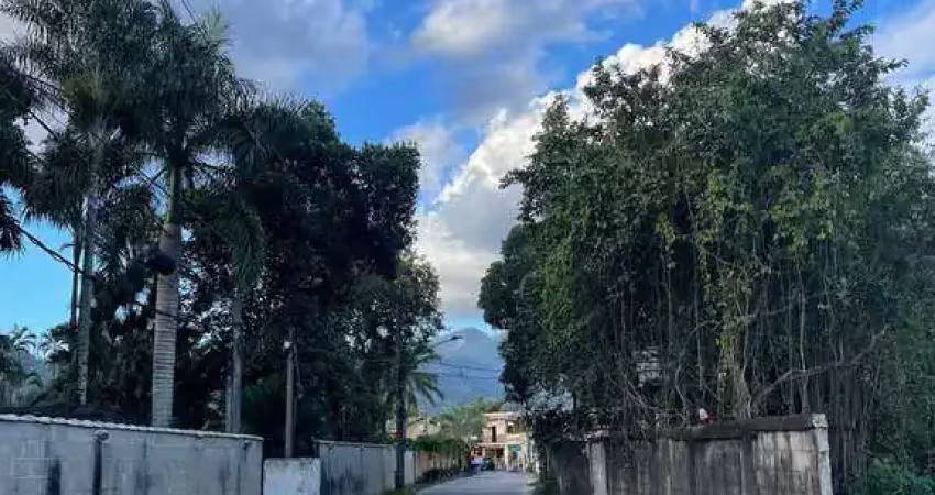 Terreno à venda na Estrada do Aviário, Xerém, Duque de Caxias