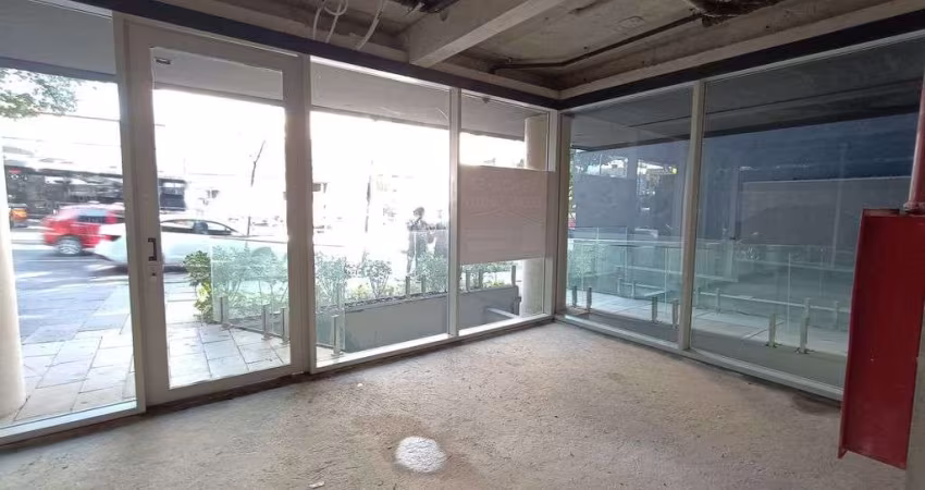 Comercial com 389 m², Próximo da Oscar Freire