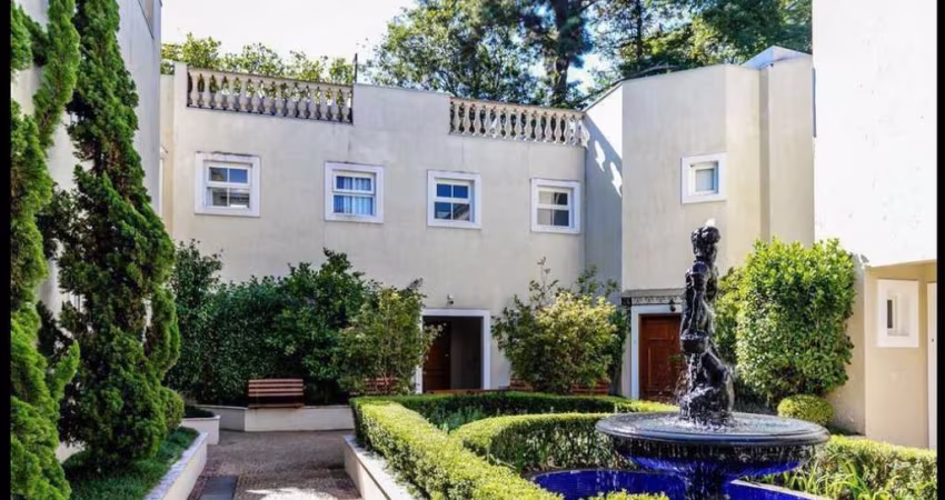 Casa em Condomínio - Jardim Petrópolis - 4 suítes; 5 vagas