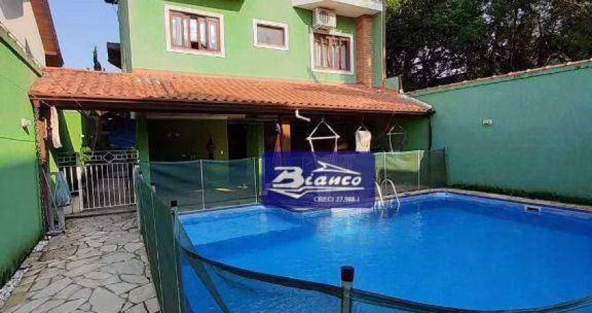Sobrado à venda, 329 m² por R$ 1.600.000,01 - Centro - Arujá/SP