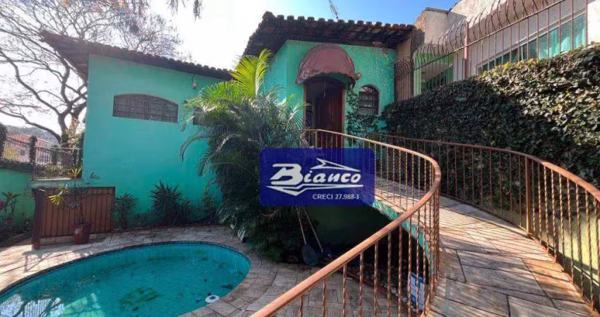 Casa assobrada - melhor local do jardim santa mena!