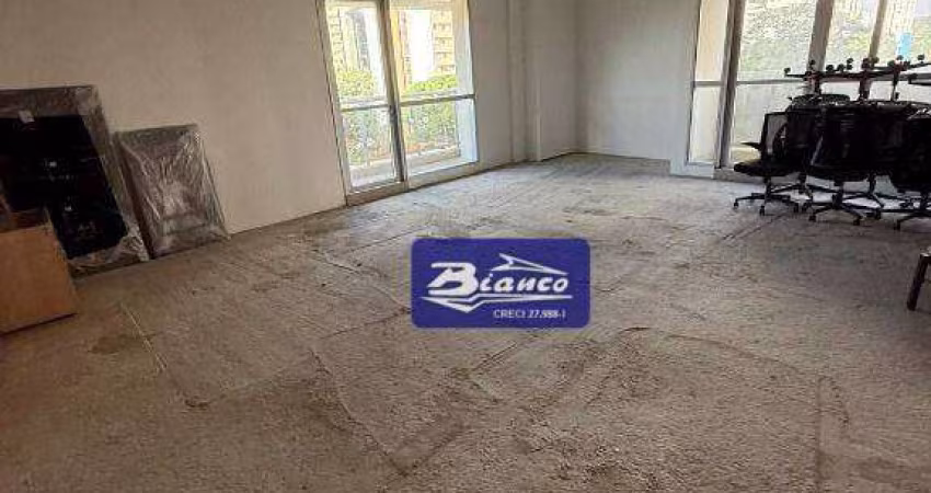 Sala comercial 98m² com vista livre e 2 vagas na garagem.