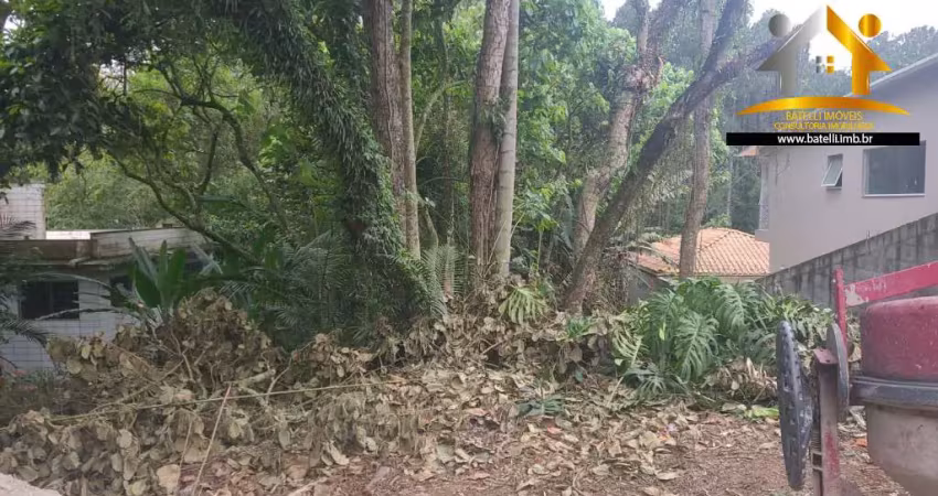 Terreno à venda no condomínio vila dos pinus na granja viana - batelli imóveis