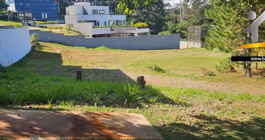 Terreno em condomínio fechado à venda na Rua Dorival Caymmi, 380, Granja Viana, Cotia