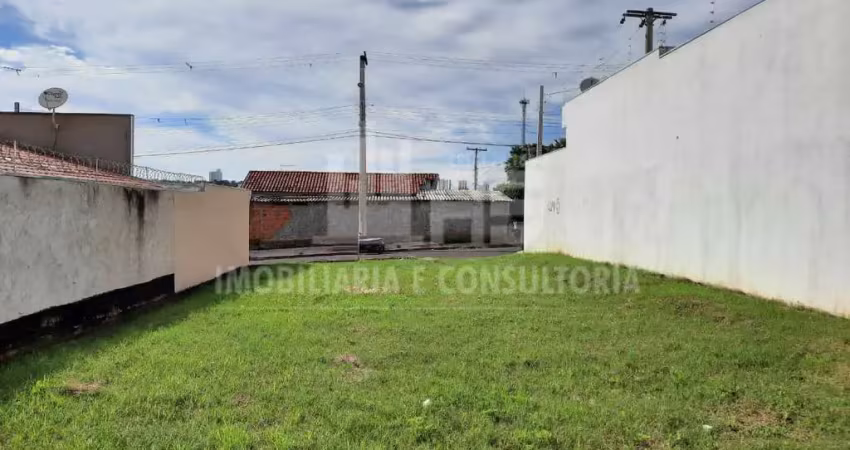 Terreno à venda no Parque das Acácias, Marília 