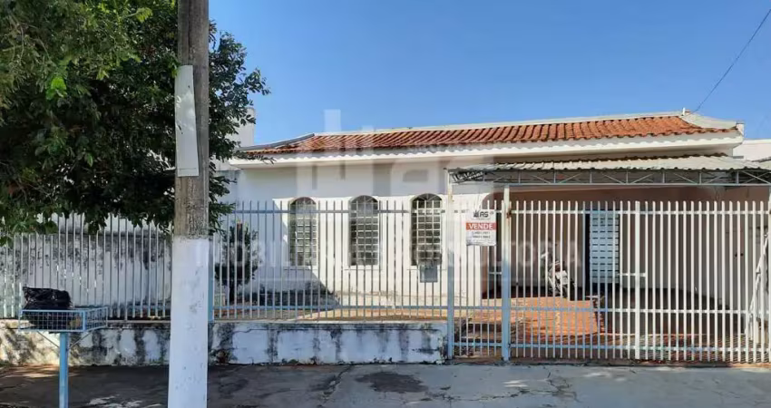 Casa com 3 quartos à venda no Jardim Virgínia, Marília 