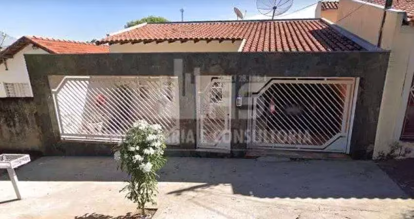 Casa com 3 quartos à venda na Vila Coimbra, Marília 