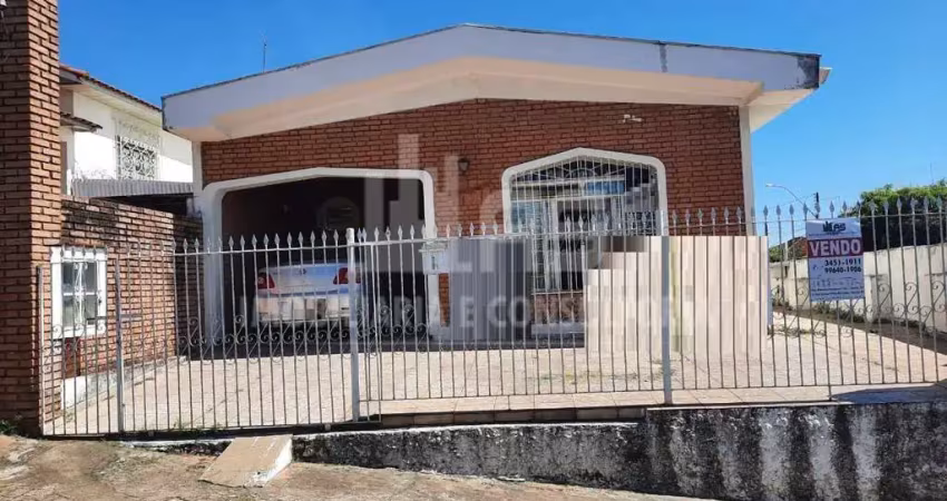Casa com 3 quartos à venda no Marília, Marília 