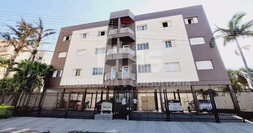 Apartamento no portal do sol com 2 quartos e 2 banheiros.