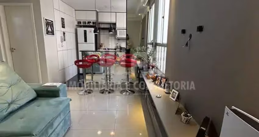 Apartamento no casablanca com 2 quartos e 1 banheiro.