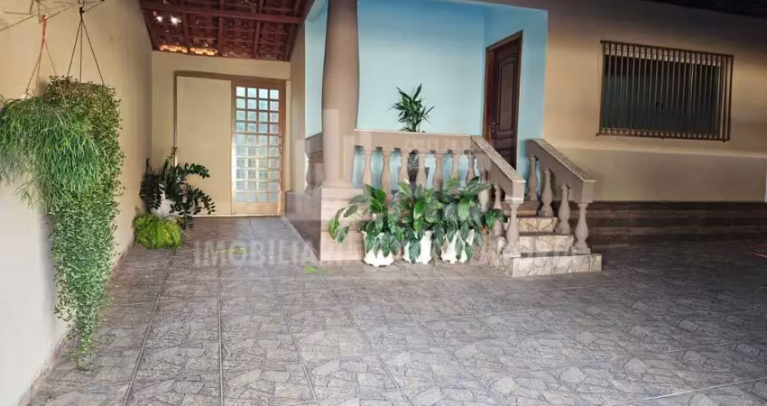 Casa à venda no bairro césar de almeida - marília/sp