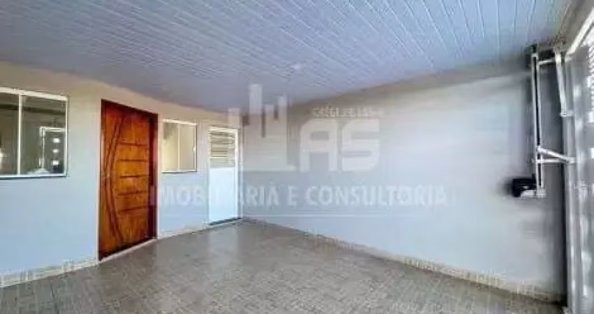 Casa á venda contendo 3 quartos sendo 1 suíte no jardim flamingo
