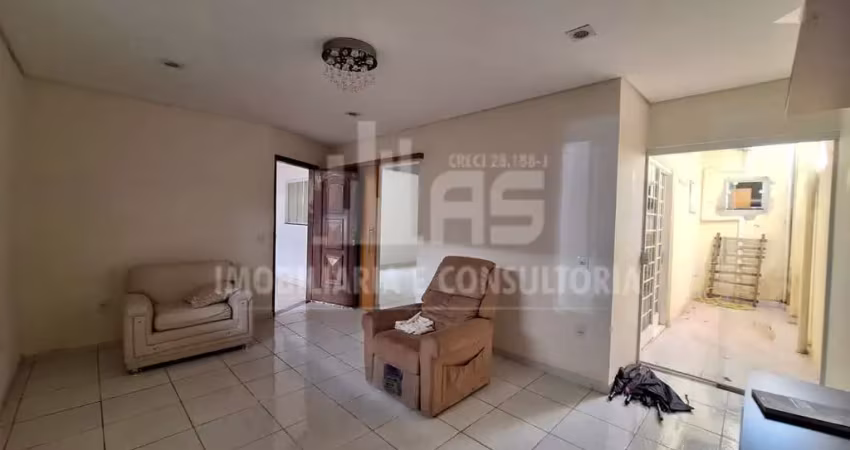 Casa à venda contendo 3 quartos sendo 1 suíte no jardim lavínia.