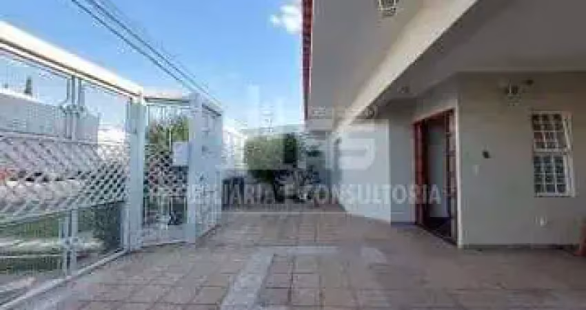Casa á venda contendo 3 quartos sendo 2 suítes no vale verde