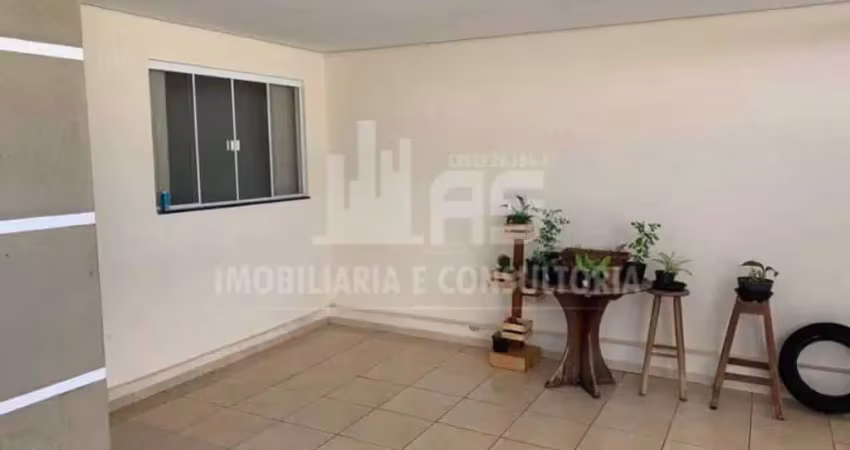 Casa a venda com 2 quartos sendo 1 suíte no palmital