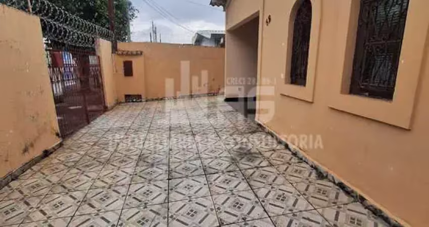 Casa com 3 quartos à venda no Jardim América, Marília 
