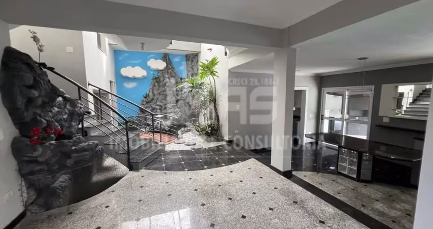 Casa a venda com 5 suítes no condomínio garden park